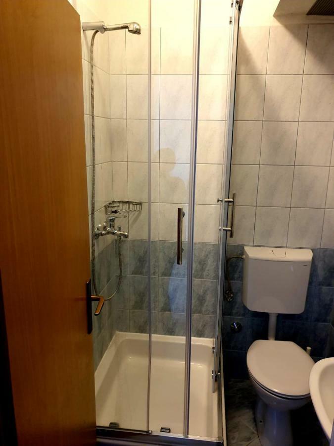 Paras Zečevo Exteriér fotografie