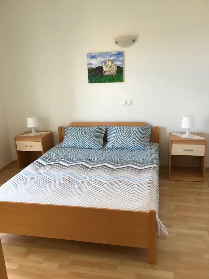 Paras Zečevo Exteriér fotografie