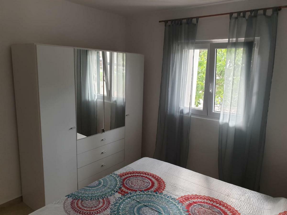 Paras Zečevo Exteriér fotografie
